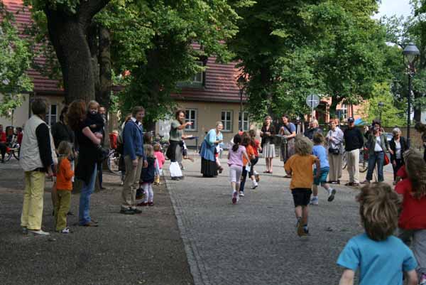 angefeuert von Eltern und Groeltern 