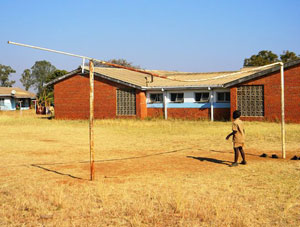 ca. 140 km südwestlich der Hauptstadt Harare (Simbabwe). ca. 140 km südwestlich der Hauptstadt Harare (Simbabwe).