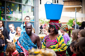 Besuch aus Ghana in der Ev. Grundschule Babelsber 