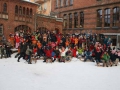 2009-01-schulhof-100-kinder-16