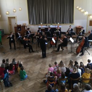 Nussknacker - Besuch vom Orchester