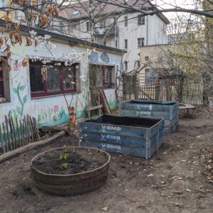 Zwei neue Hochbeete im Sinnesgarten